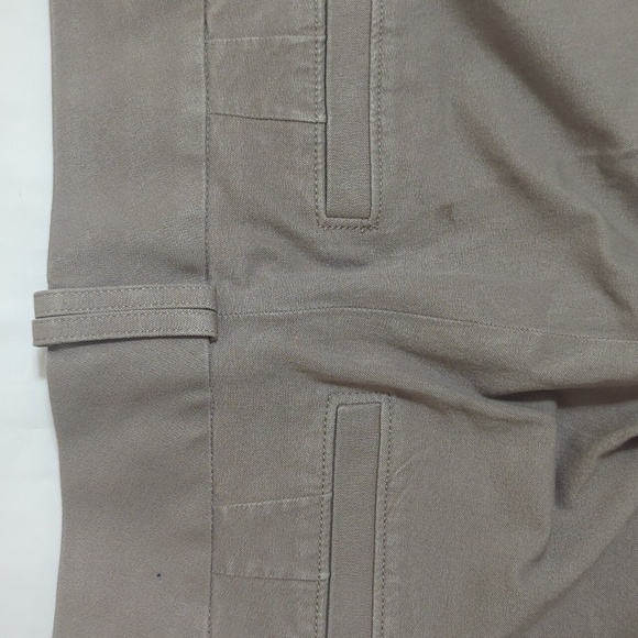 Banana Republic Trouser 323 Martin Fit Straight Leg Trouser, Color Tan Size 4 - Picture 9 of 15